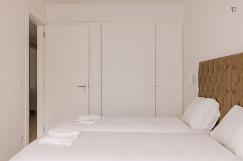Spacious 3-bedroom apartment in Martim Moniz - Gallery - 8