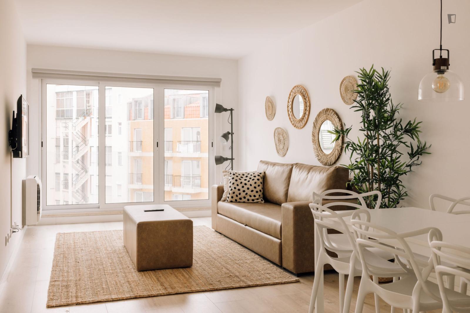 Spacious 3-Bedroom Apartment In Martim Moniz - 1