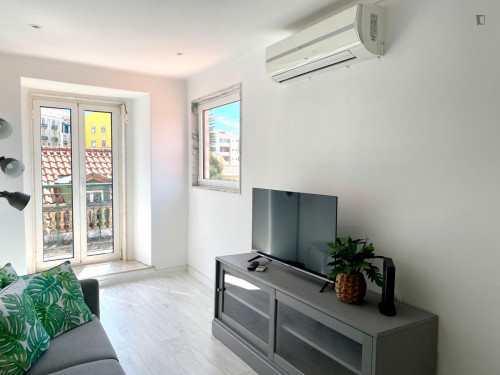 Modern and attractive apartment in Baixa de Lisboa - Gallery - 21