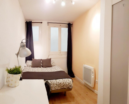 Cosy double bedroom near Sevilla metro station - Gallery - 33