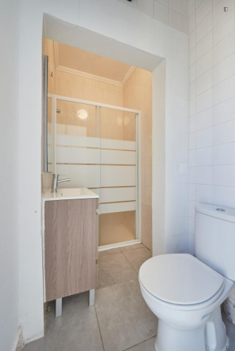 Cute double bedroom not far from the University of Lisbon - Gallery - 9