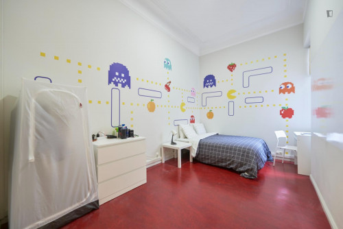 Cute double bedroom not far from the University of Lisbon