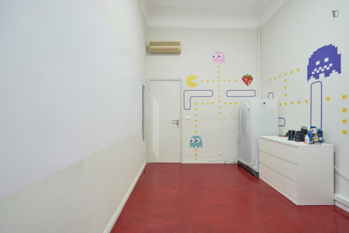 Cute double bedroom not far from the University of Lisbon