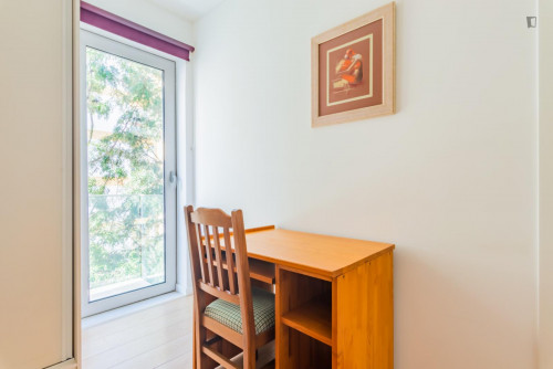 Welcoming 2-Bedroom apartment with balconies  very close to Santo Amaro train station