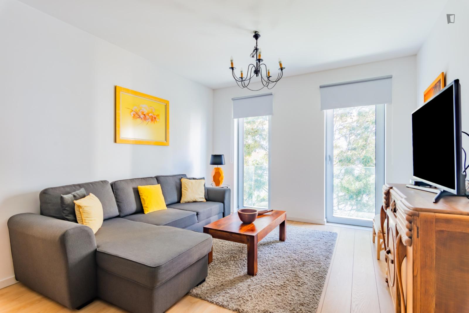  Welcoming 2-Bedroom Apartment With Balconies  Very Close To Santo Amaro Train Station  -  Welcoming 2-Bedroom apartment with balconies  very close to Santo Amaro train station  - Gallery -  1