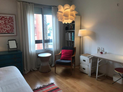 Cosy Single Bedroom close to Nova SBE Carcavelos
