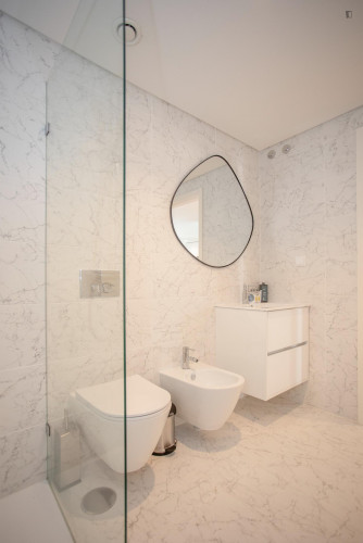 Lovely 1-Bedroom apartment near Faria Guimarães metro station