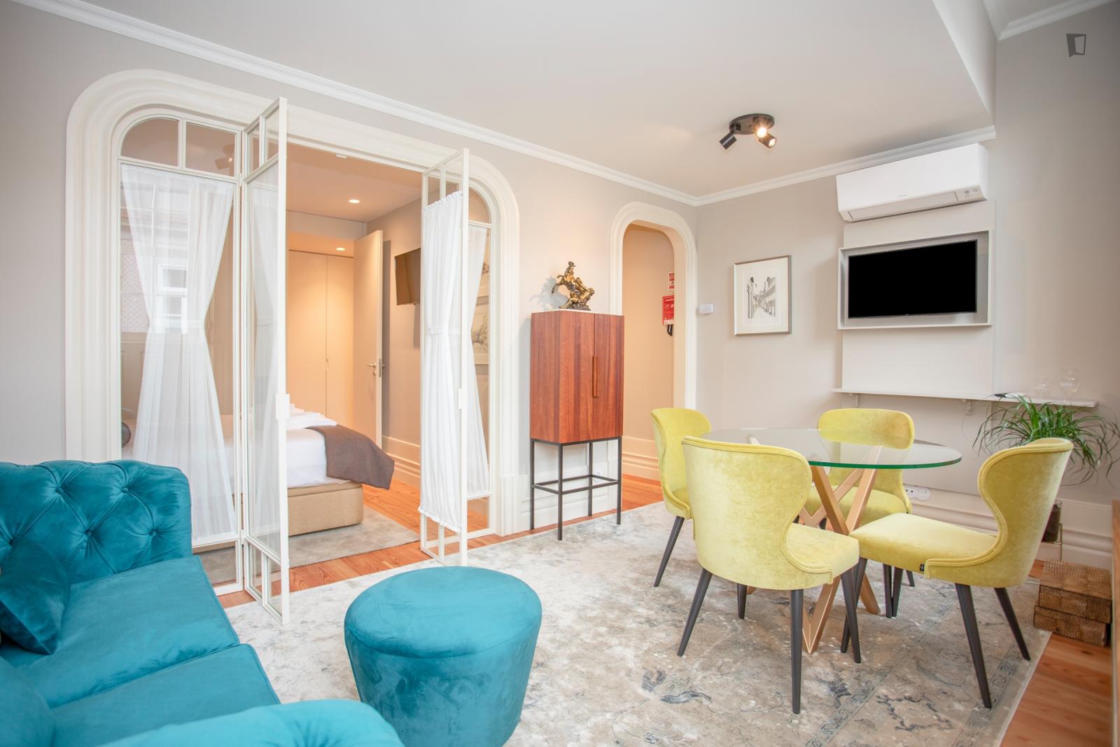  Refined Studio Close To Igreja Do Carmo  -  Refined studio close to Igreja do Carmo  - Gallery -  1