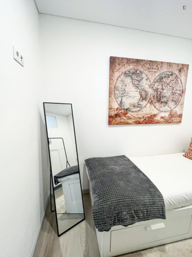 Delightful 2-bedroom apartment in Miragaia