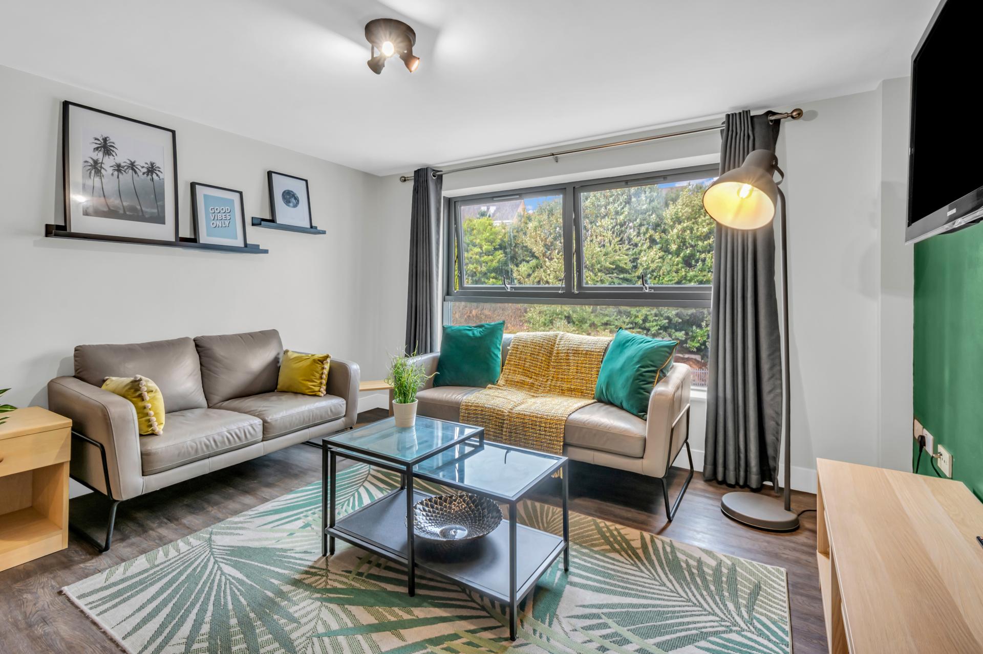  Standard Room  -  The Triangle  - Gallery -  13