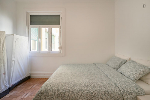 Nice double bedroom close to Parque metro station