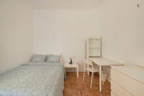 Nice double bedroom close to Parque metro station