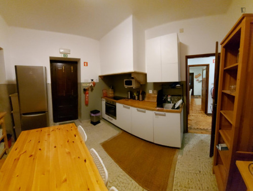 Clean double bedroom wtih private bathroom in a 7-bedroom house near Peniche - Gallery - 51