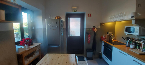 Clean double bedroom wtih private bathroom in a 7-bedroom house near Peniche - Gallery - 15