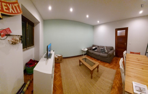Clean double bedroom wtih private bathroom in a 7-bedroom house near Peniche - Gallery - 41