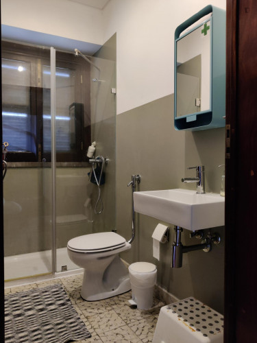 Clean double bedroom wtih private bathroom in a 7-bedroom house near Peniche - Gallery - 10