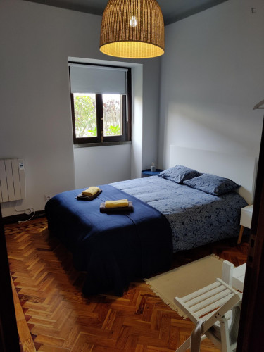Clean double bedroom wtih private bathroom in a 7-bedroom house near Peniche - Gallery - 30