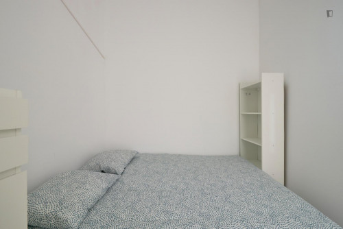 Smart double bedroom (no window) close to Amoreiras Shopping Centre