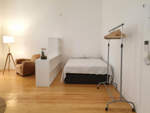 Very cool studio in Arroios