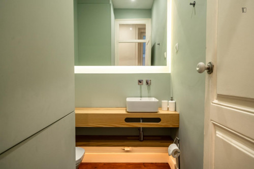 Charismatic 2-bedroom apartment in Picoas