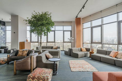 Elegant Stylish Complex w/ Terrace + Workareas