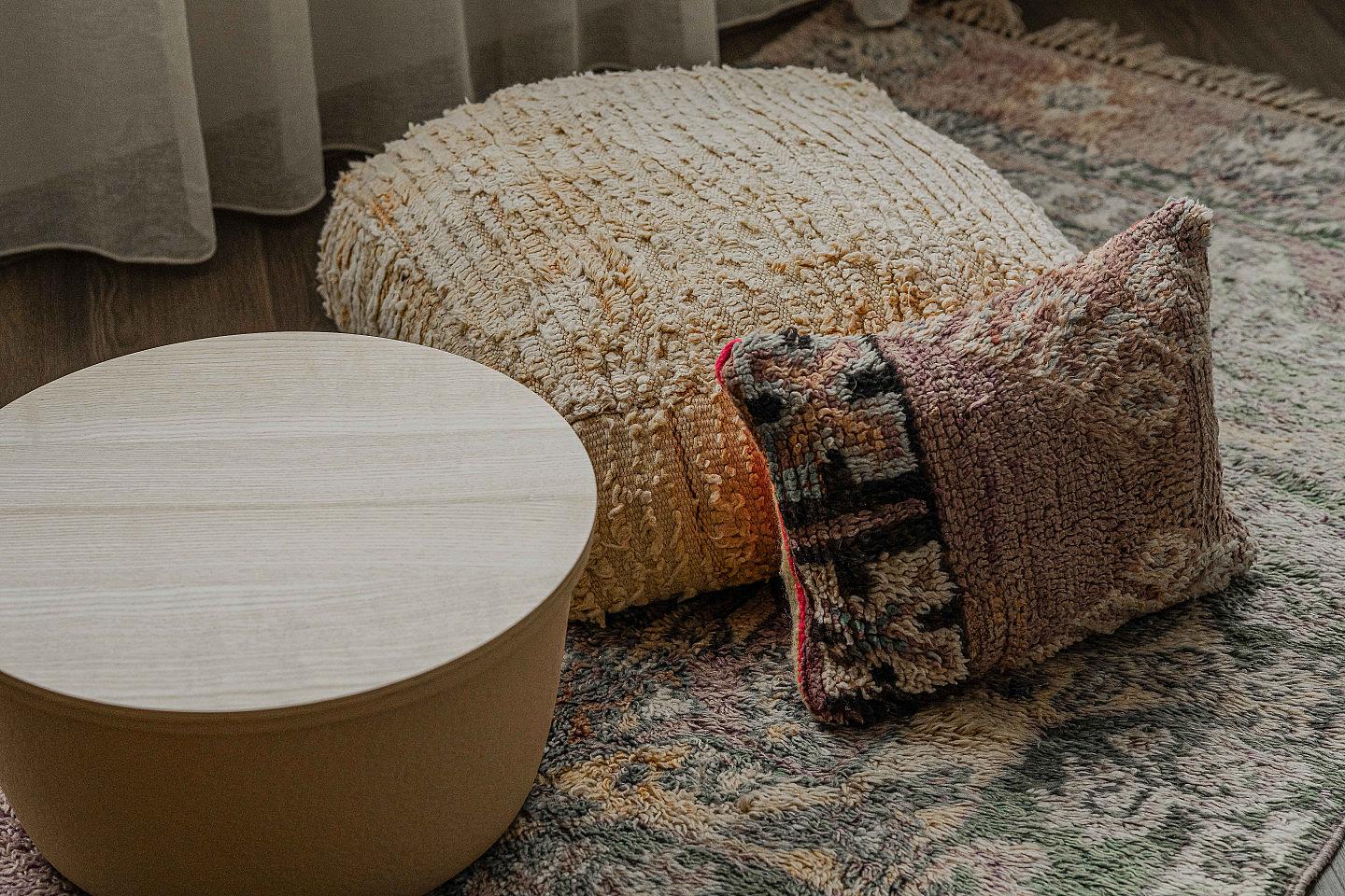 Yurt Room - Twin Bed - Elegant Stylish Complex w/ Terrace + Workareas - Gallery - 24