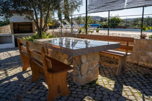 Welcoming 3-bedroom house, with a swimming pool 