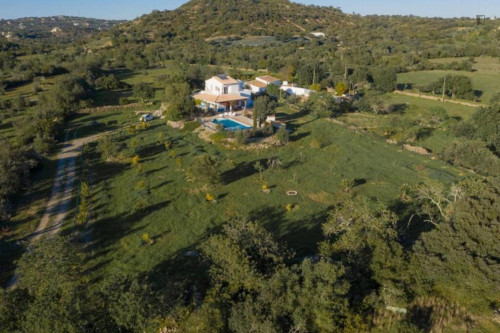 Welcoming 3-bedroom house, with a swimming pool   - Gallery -  5