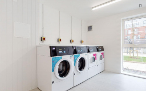 Smart studio in a residence close to Royal Stoke University Hospital - Gallery - 30