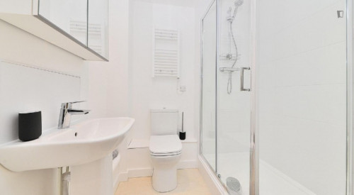 Smart studio in a residence close to Royal Stoke University Hospital - Gallery - 16