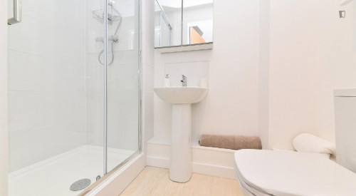 Smart studio in a residence close to Royal Stoke University Hospital - Gallery - 17