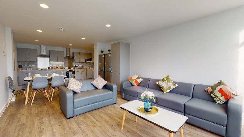 Bronze En-Suite Plus - iQ Nelson Court - Gallery - 2