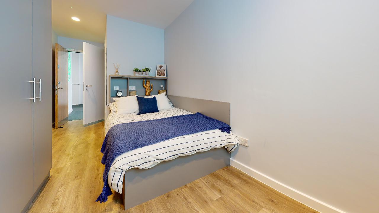 Gold En-Suite - iQ Nelson Court - Gallery - 3