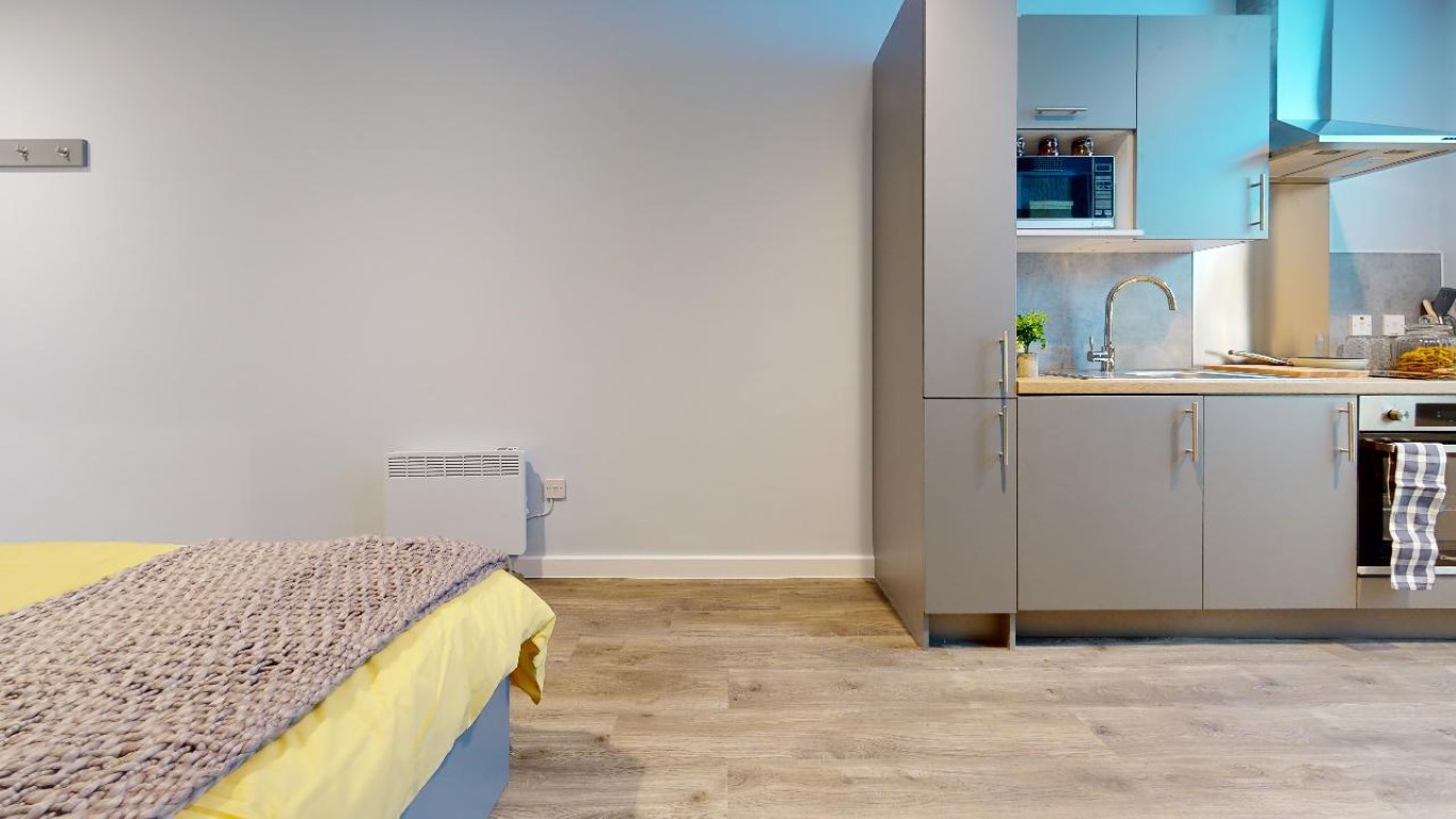 Gold Studio - iQ Nelson Court - Gallery - 9