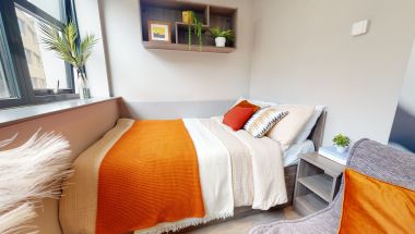  Bronze Studio  -  Water Lane House  - Gallery -  7