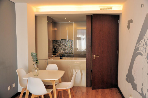 Appealing 1-bedroom apartment close to Bolhão Market