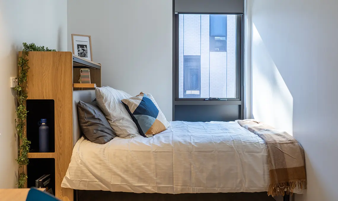  Six Bedroom Apartment  -  Kensington Sydney  - Gallery -  1