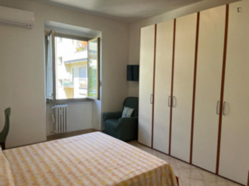 Double bedroom in 3-bedroom apartment
