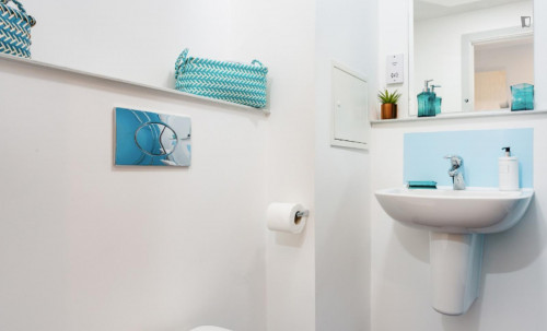 Cool double ensuite bedroom in a residence close to UCLan 