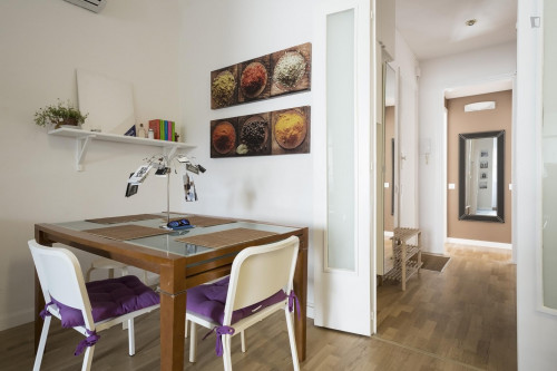Stylish 4 Bedroom Apartment with Central Heating and Wi-Fi in Vila de Gràcia - Gallery - 6
