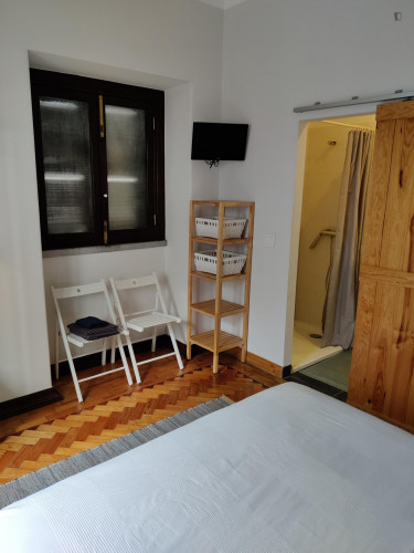 Neat ensuite double-bedroom in a 7-bedroom house near Peniche - Gallery - 9