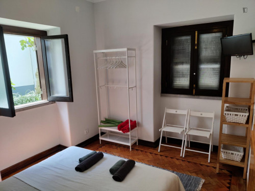 Neat ensuite double-bedroom in a 7-bedroom house near Peniche  - Gallery -  5