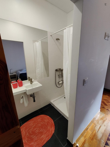 Nice ensuite double bedroom in a 7-bedroom house near Peniche - Gallery - 13