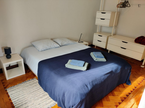 Nice ensuite double bedroom in a 7-bedroom house near Peniche