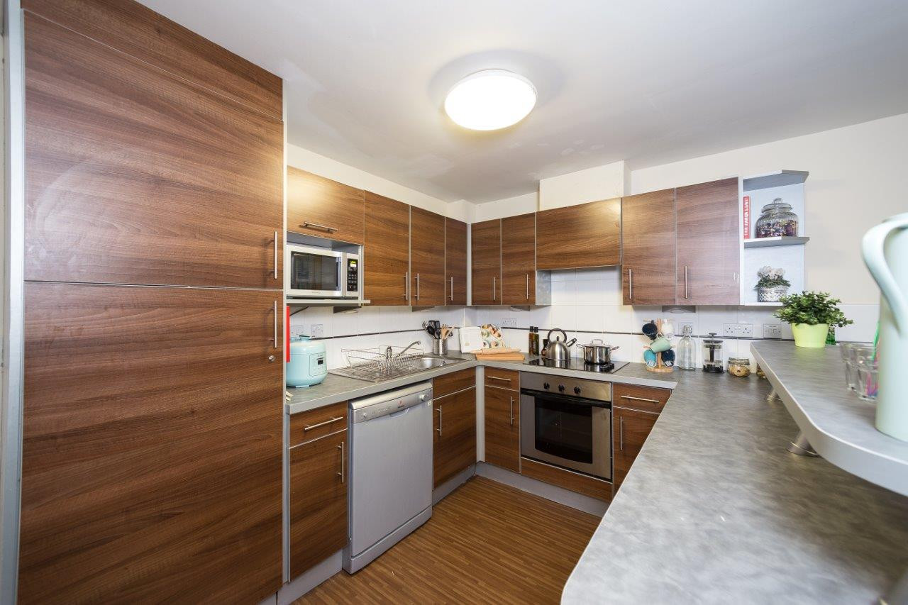  Classic Ensuite  -  Aspect 3  - Gallery -  3