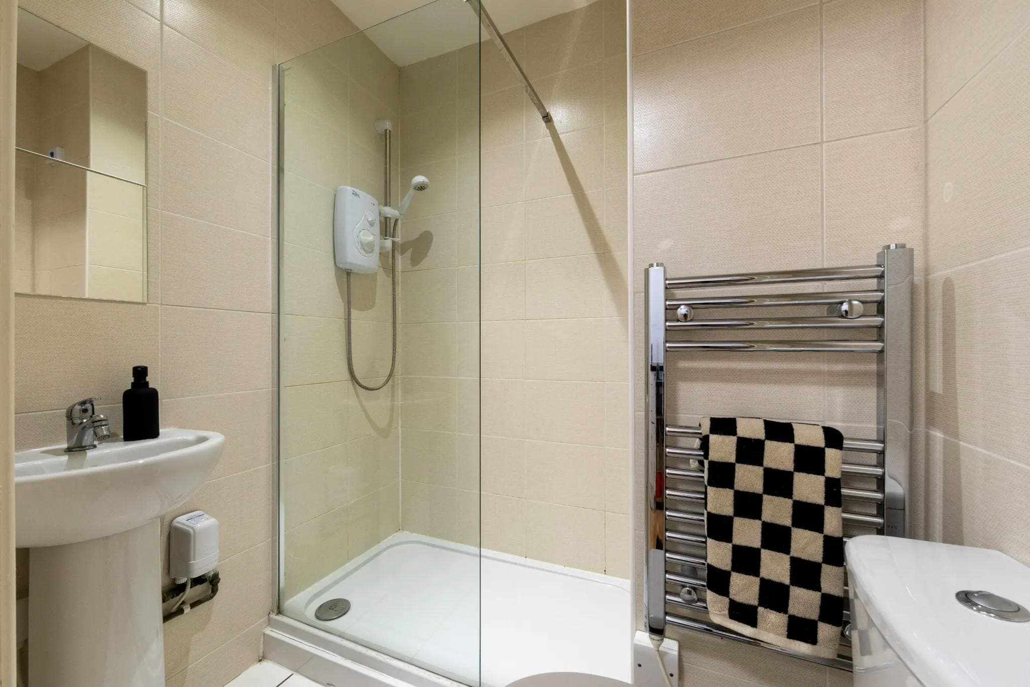  Silver Studio  -  Castle Gate Haus  - Gallery -  2