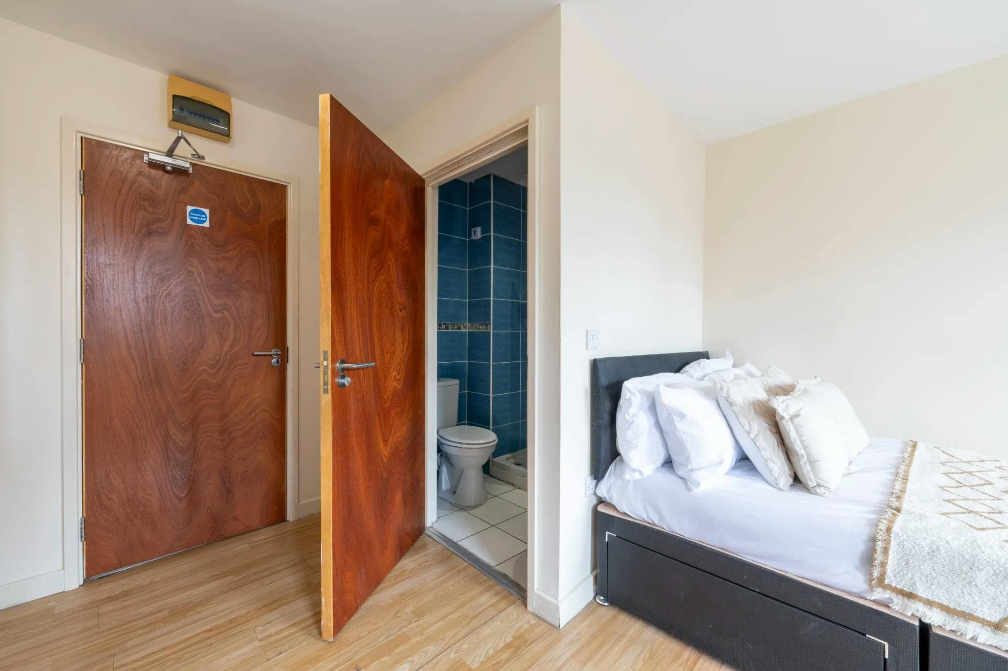  Gold Studio  -  Castle Gate Haus  - Gallery -  3