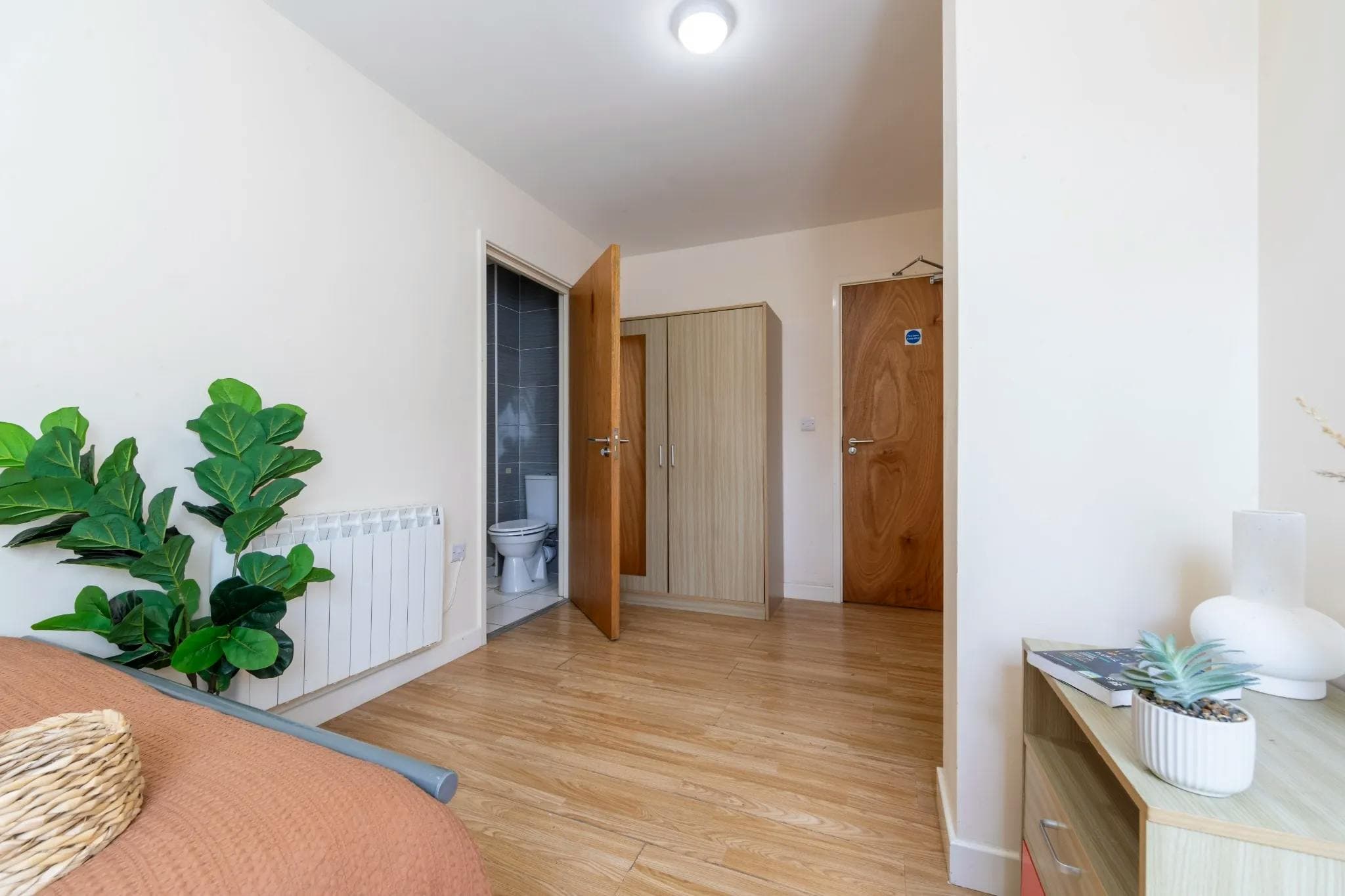  Silver En-Suite  -  Castle Gate Haus  - Gallery -  3