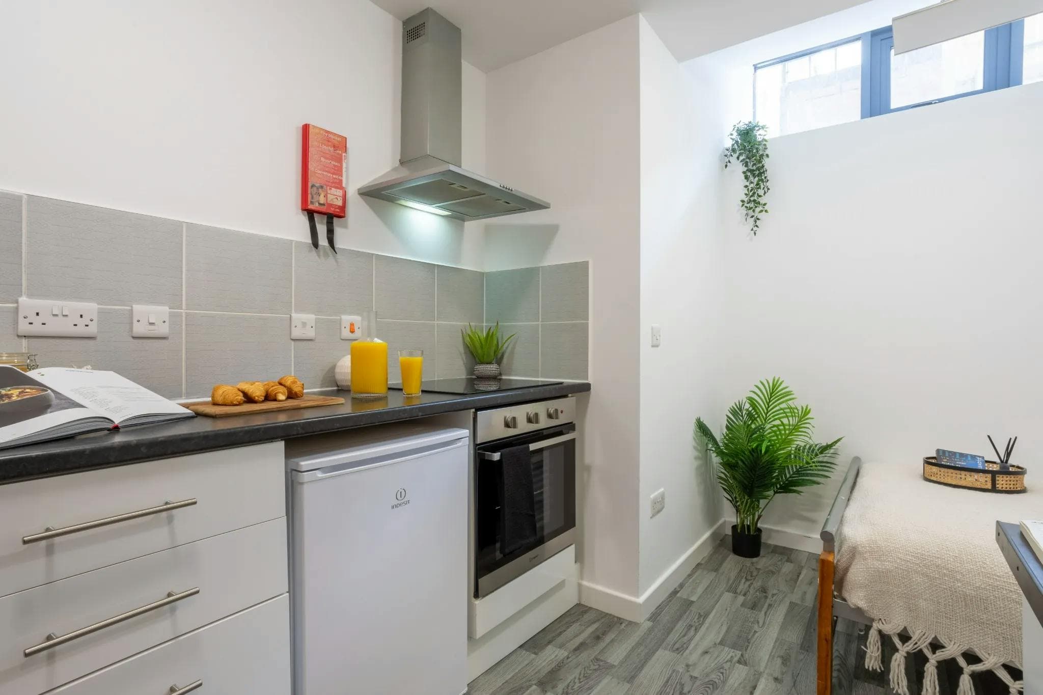  Bronze Studio  -  Castle Gate Haus  - Gallery -  4