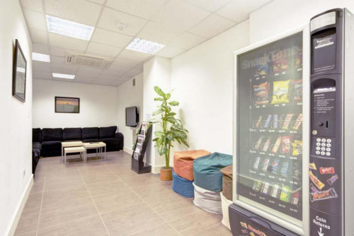 Studios in a student residence in Kensington - Gallery - 7